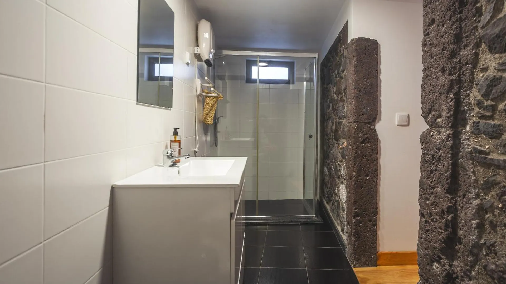 Casa Das Escaleiras By Atlantic Holiday Porto Moniz 0*,  Portekiz