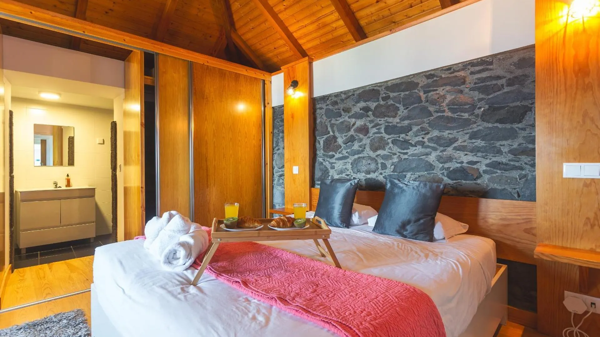Villa Casa Das Escaleiras By Atlantic Holiday Porto Moniz